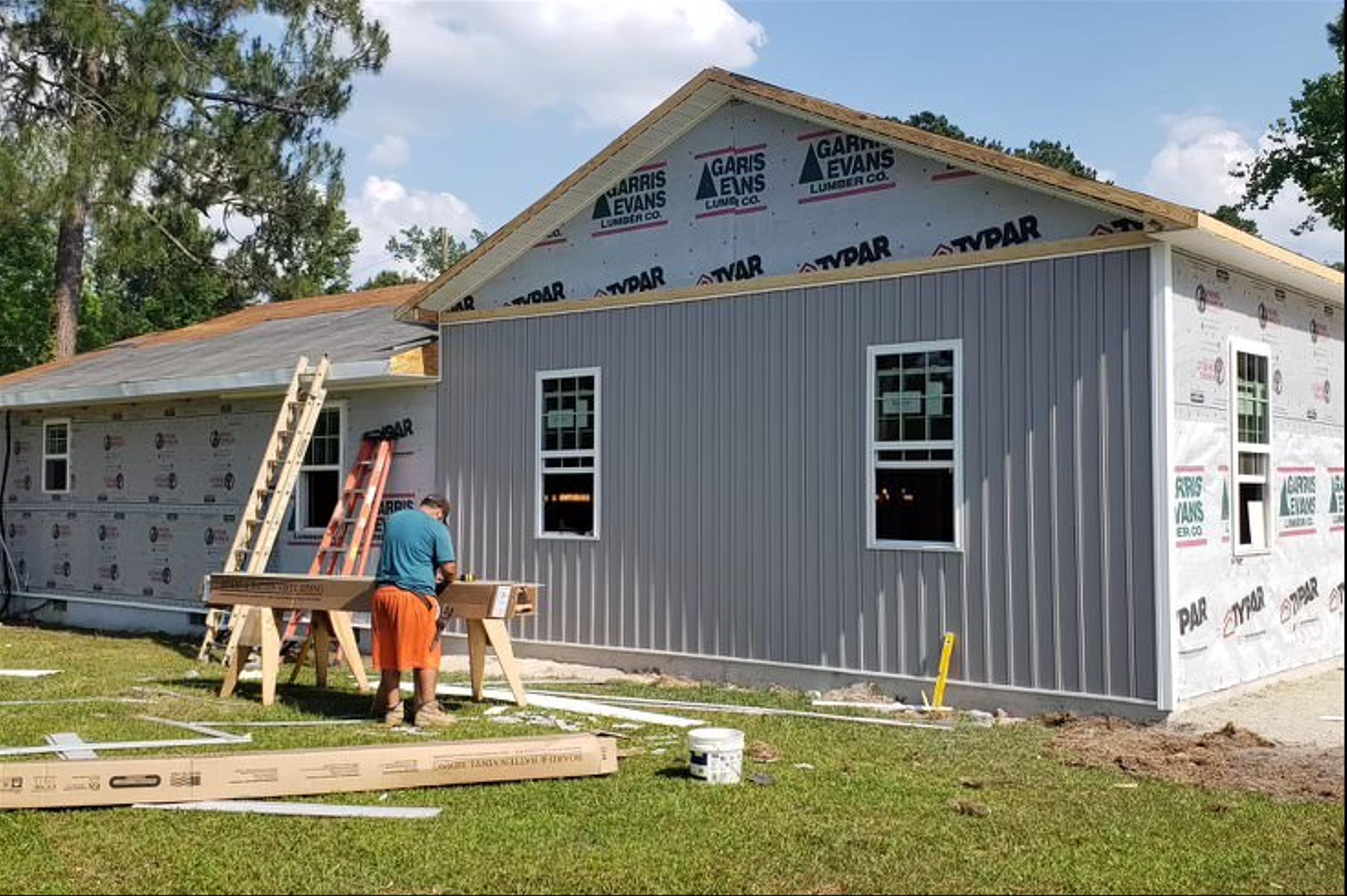 Siding Installation and Final Touches Image